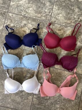 Six bras